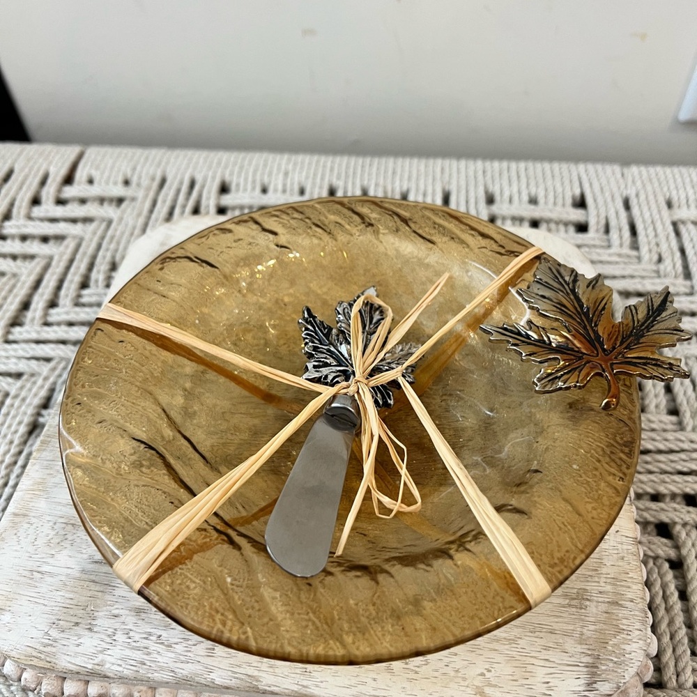 Elegant Gold Leaf Serveware Set
